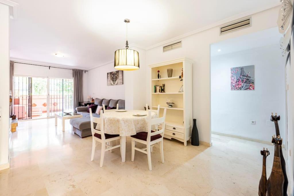 Apartamento En Marbella Guadalmina Primera Linea De Campo De Golf Los Cartujanos Extérieur photo